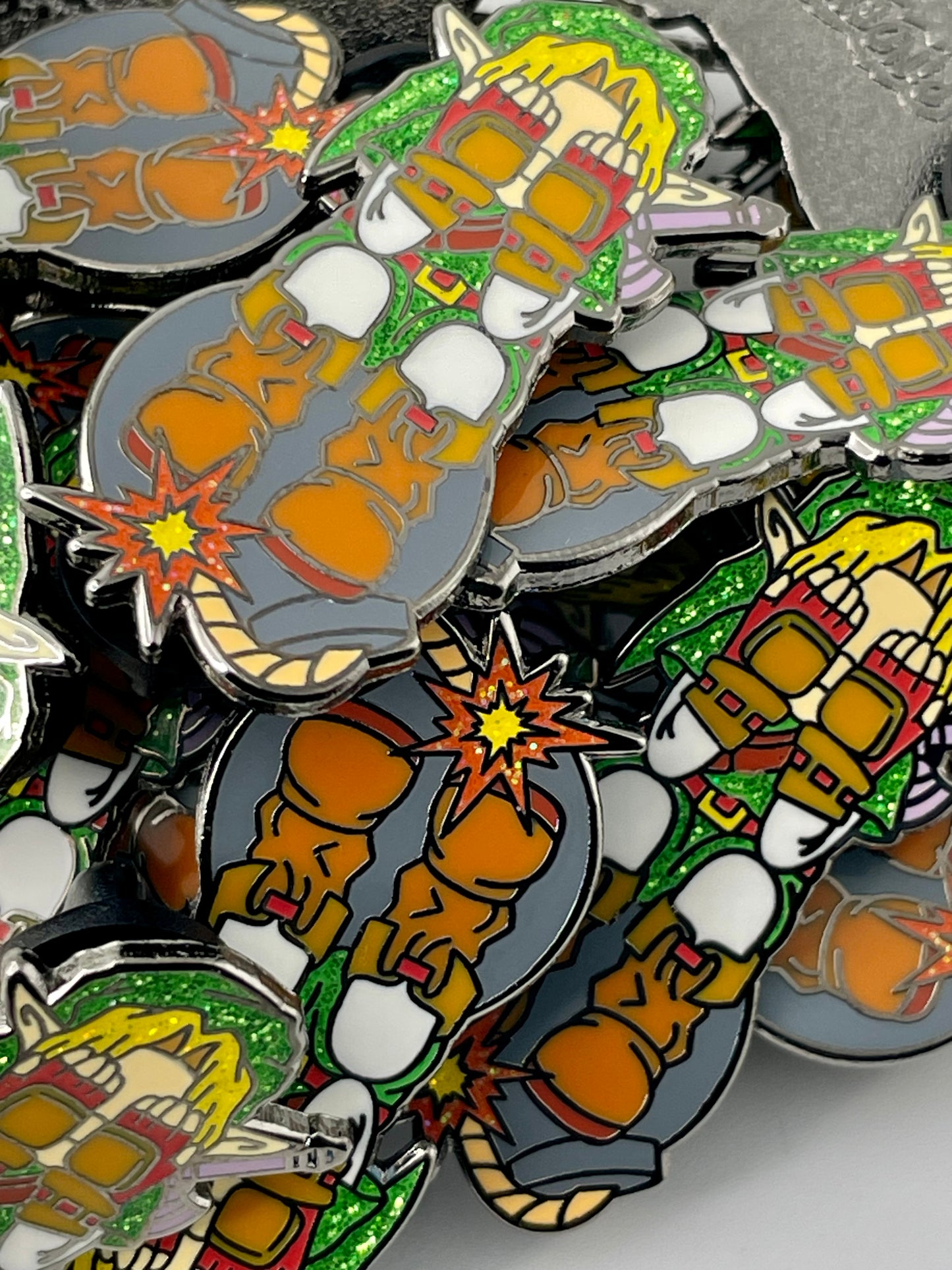 Link Sitter 1.5' Hard Enamel Pin